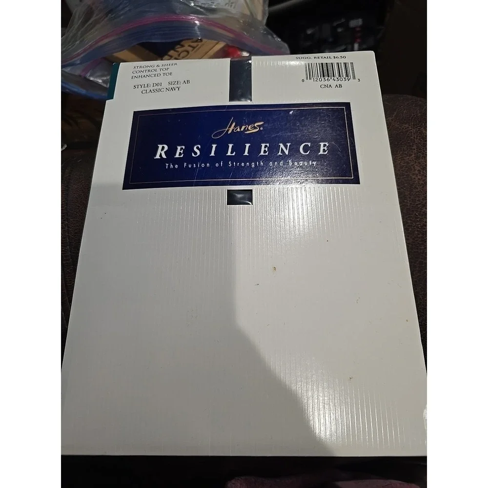 Hanes Resilience Pantyhose Size AB Classic Navy Control Top Style New